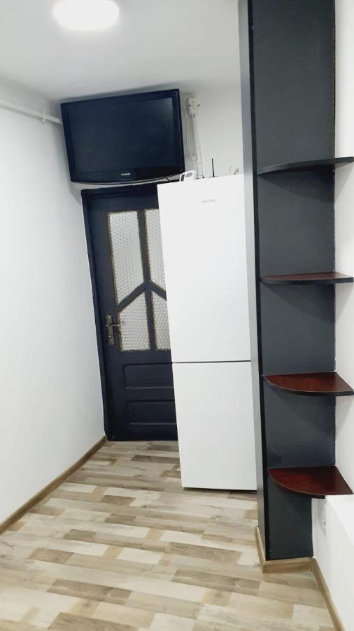 Appartamento Apartament Radoi Drobeta Turnu Severin Esterno foto