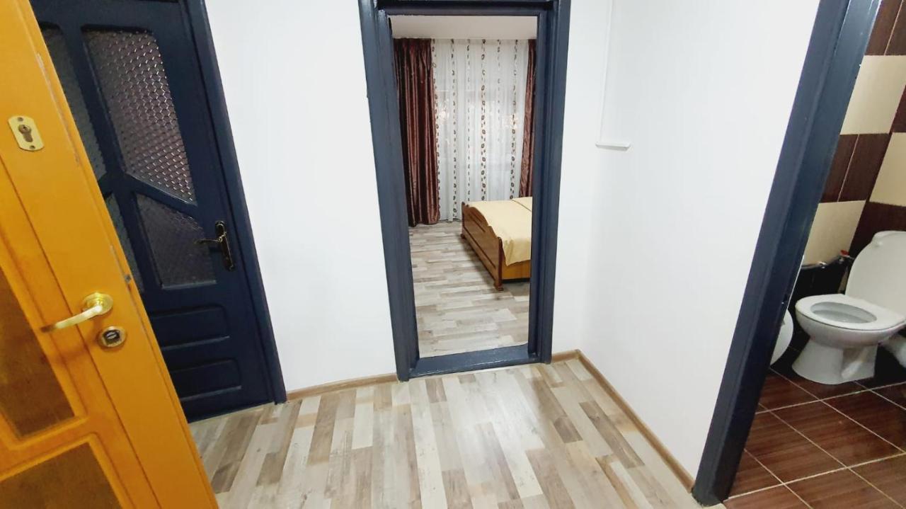 Appartamento Apartament Radoi Drobeta Turnu Severin Esterno foto